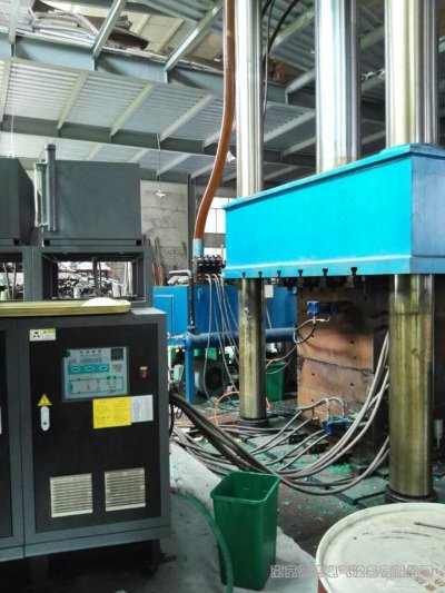 玻璃鋼成型專用模溫機(jī)
