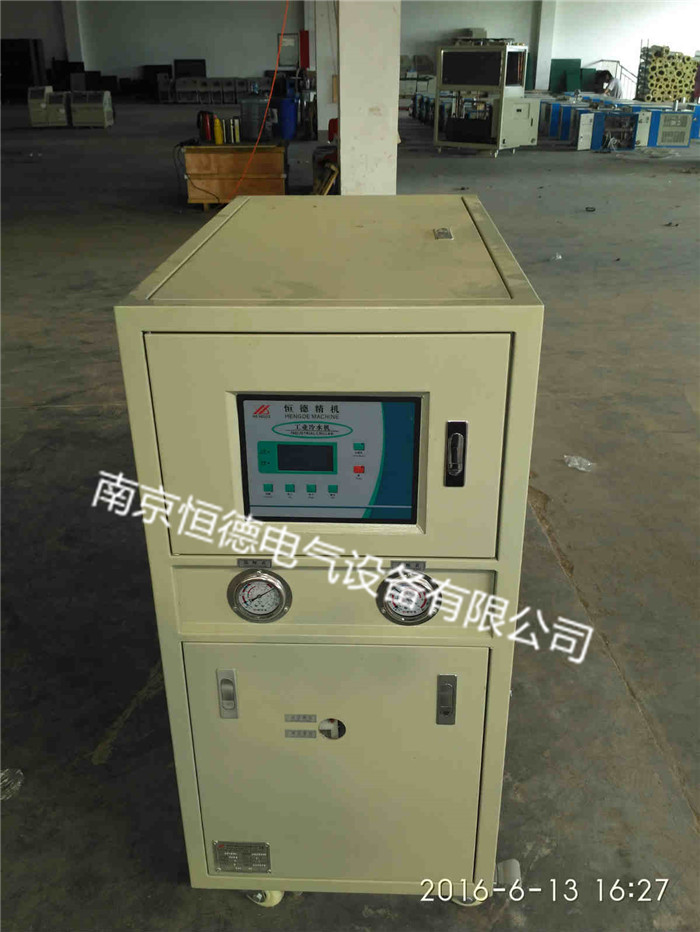 山東壓光機專用模溫機